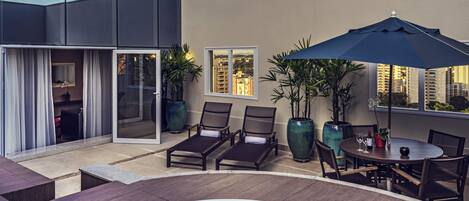 Superior Suite, 1 Queen Bed, Terrace | Minibar, in-room safe, desk, soundproofing