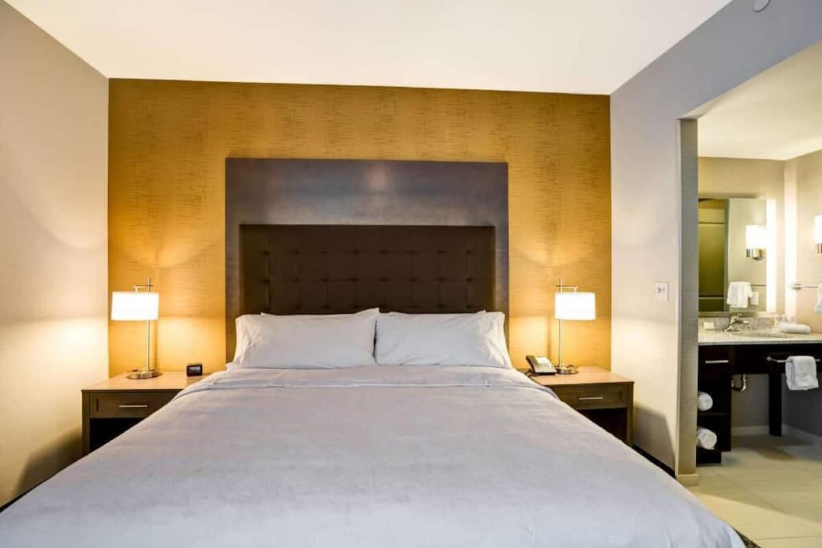 Soundproofing, iron/ironing board, free WiFi, bed sheets