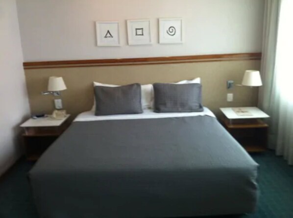 ห้องสแตนดาร์ด | มินิบาร์, ตู้นิรภัยในห้องพัก, ห้องพักตกแต่งอย่างมีเอกลักษณ์