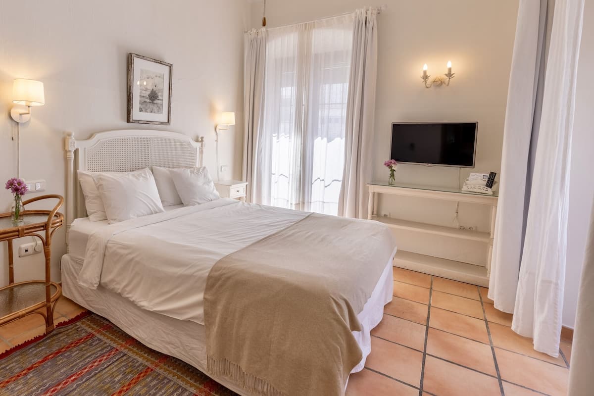 Chambre Double SupĂ©rieure, salle de bains attenante (HABITACION DOBLE PLUS) | Ăquipements de la chambre