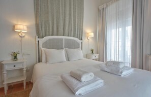 Doppia Superior, bagno in camera (HABITACION 3) | Servizio della camera