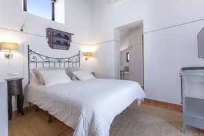 Superior Double Room, Ensuite (HAB 6) | Room amenity - Hotel La Morada Mas Hermosa (Marbella)