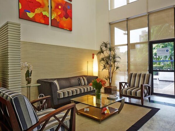 Sala de estar en el lobby
