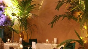 Lunch and dinner served - Café de Rome (Dakar)