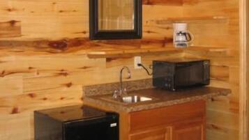 Standard Cabin, 2 Bedrooms | Private kitchenette | Fridge, microwave, coffee/tea maker