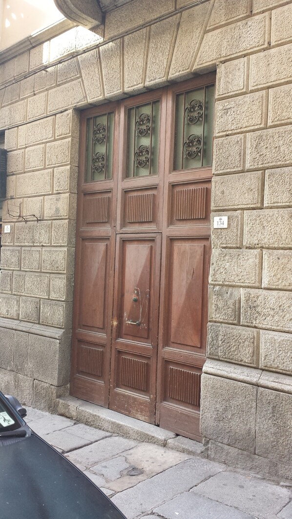 مدخل المنشأة