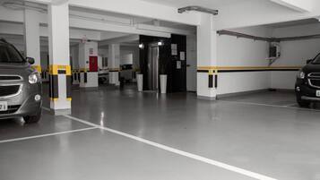 Estacionamiento (BRL 85 por noche), valet parking (BRL 85 por noche)