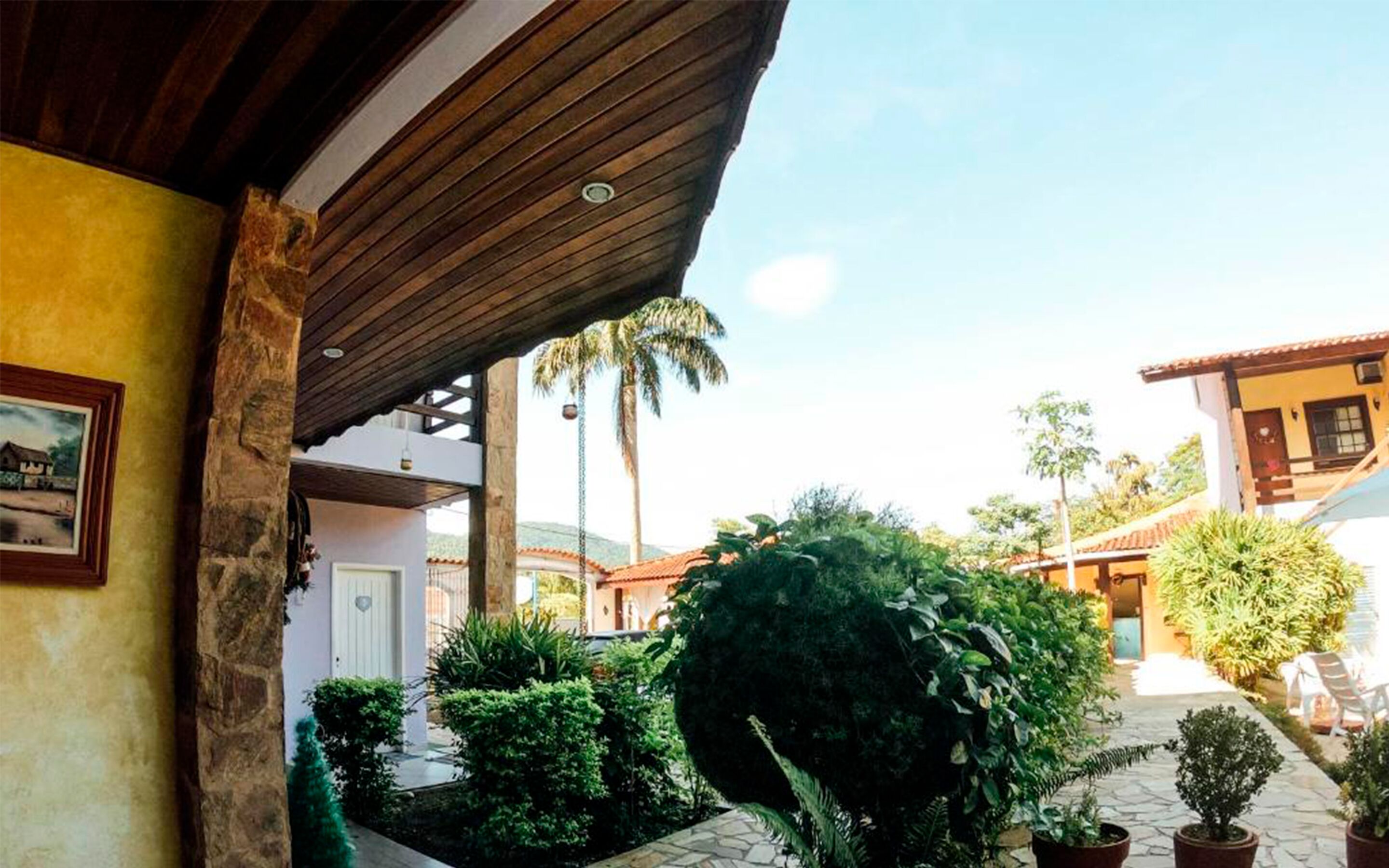 Photo - Pousada Larissa - com Gerador de Energia