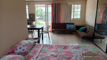 Căn hộ Tiêu chuẩn, ban công, cao tầng | Trang trí khác biệt, trang bị nội thất với thiết kế riêng biệt