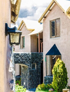 Porch - Hotel Pozo del Cielo (Coporaque)