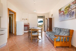 Economy Apartment, 3 Bedrooms | Living area | TV - Casa Frulli (Uggiano la Chiesa)
