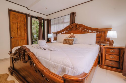 Dreams Lodge Monteverde