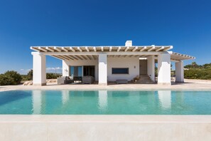 Seasonal outdoor pool, pool loungers - Villa Chianca (Manduria)