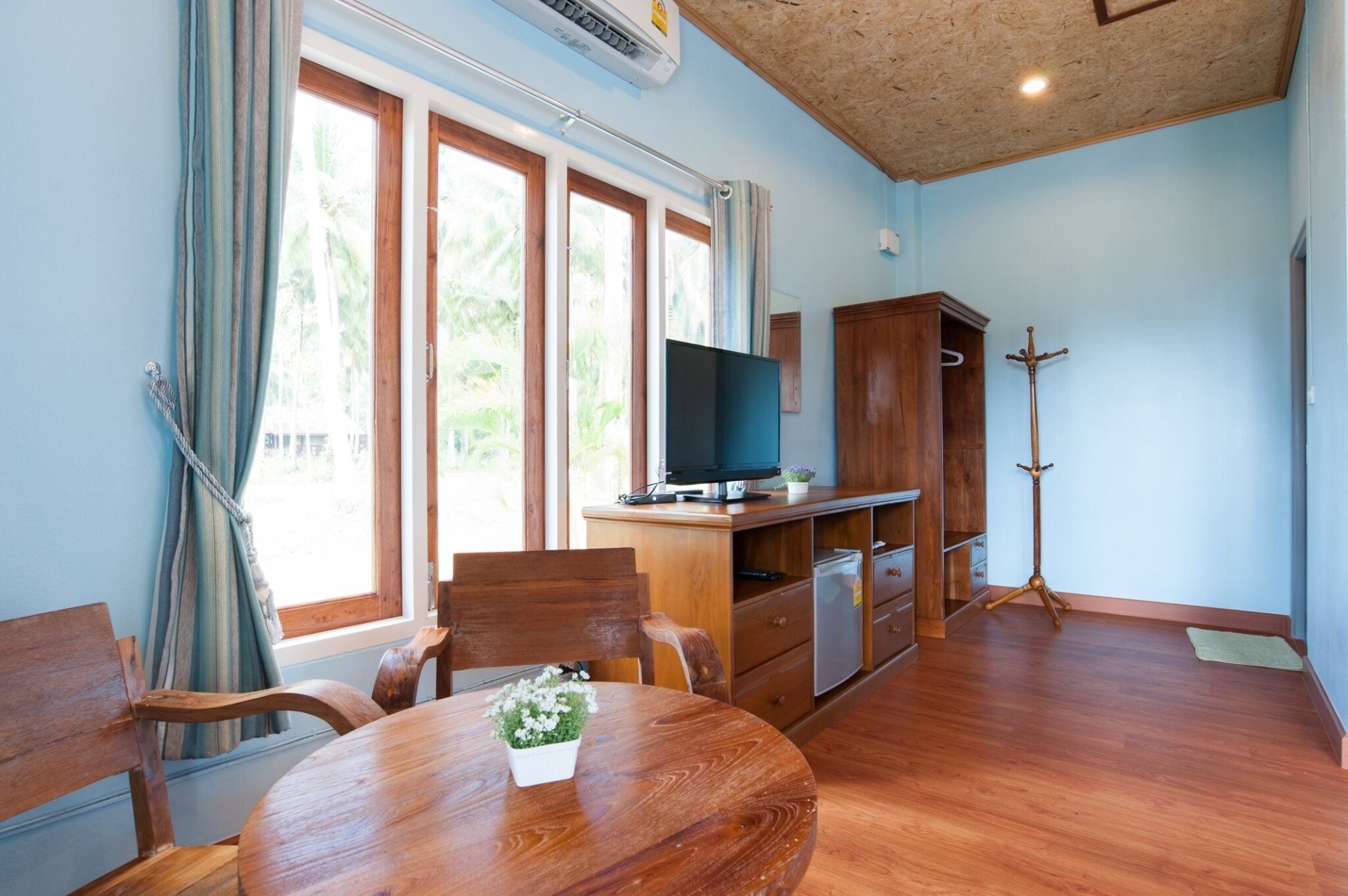 coconut garden deluxe | living area | lcd tv