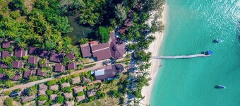 Sea Far Resort