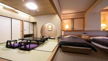 Premium bedding, in-room safe, desk, free WiFi