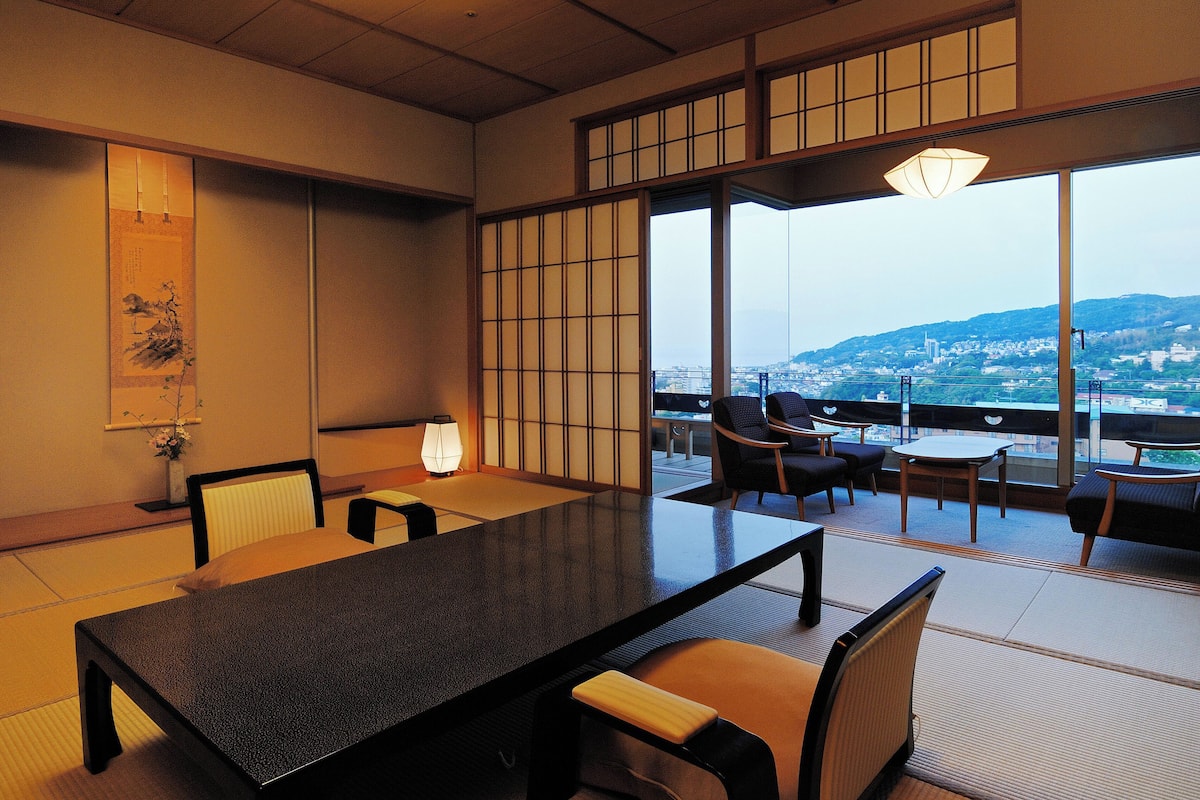 Standard Japanese Room, Non Smoking, with Private Dining | Minibar, in-room safe, individually decorated, individually furnished