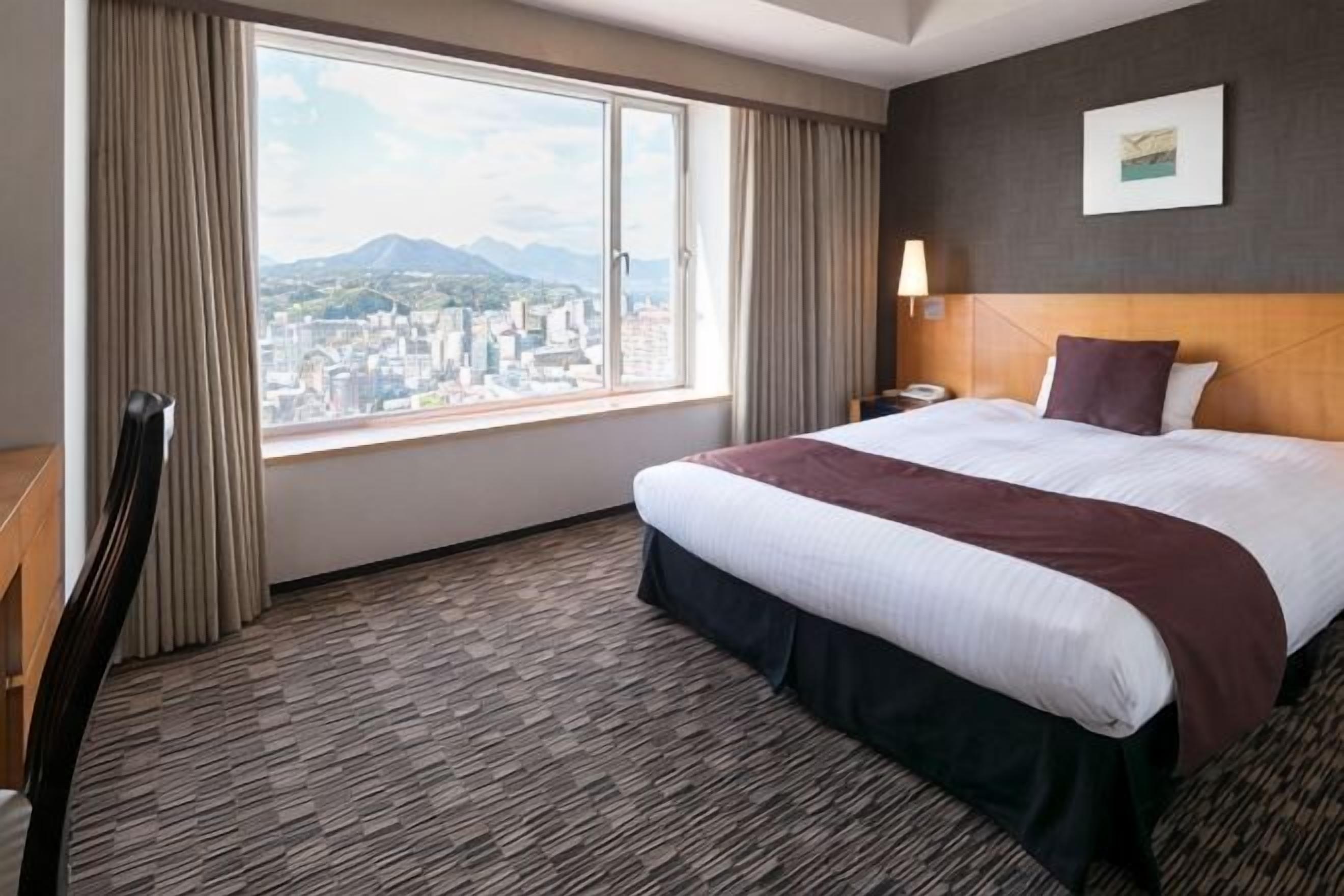 Desk, iron/ironing board, free cots/infant beds, free WiFi
