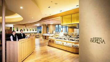 2 restaurants, breakfast, lunch, dinner served; Japanese cuisine