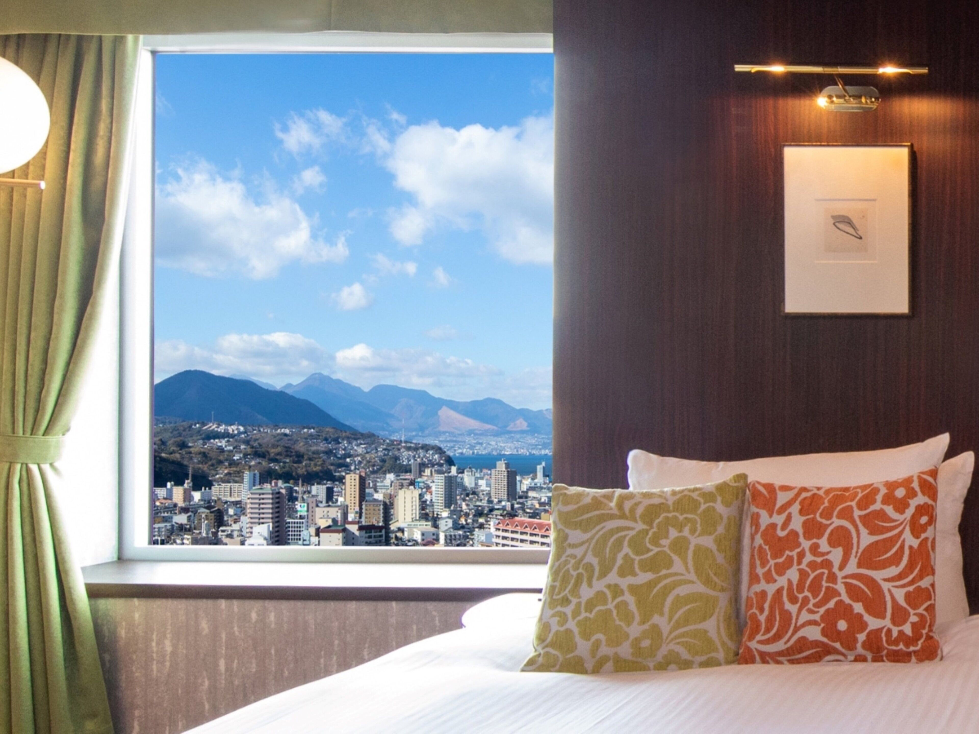 1 bedroom, desk, iron/ironing board, free cots/infant beds