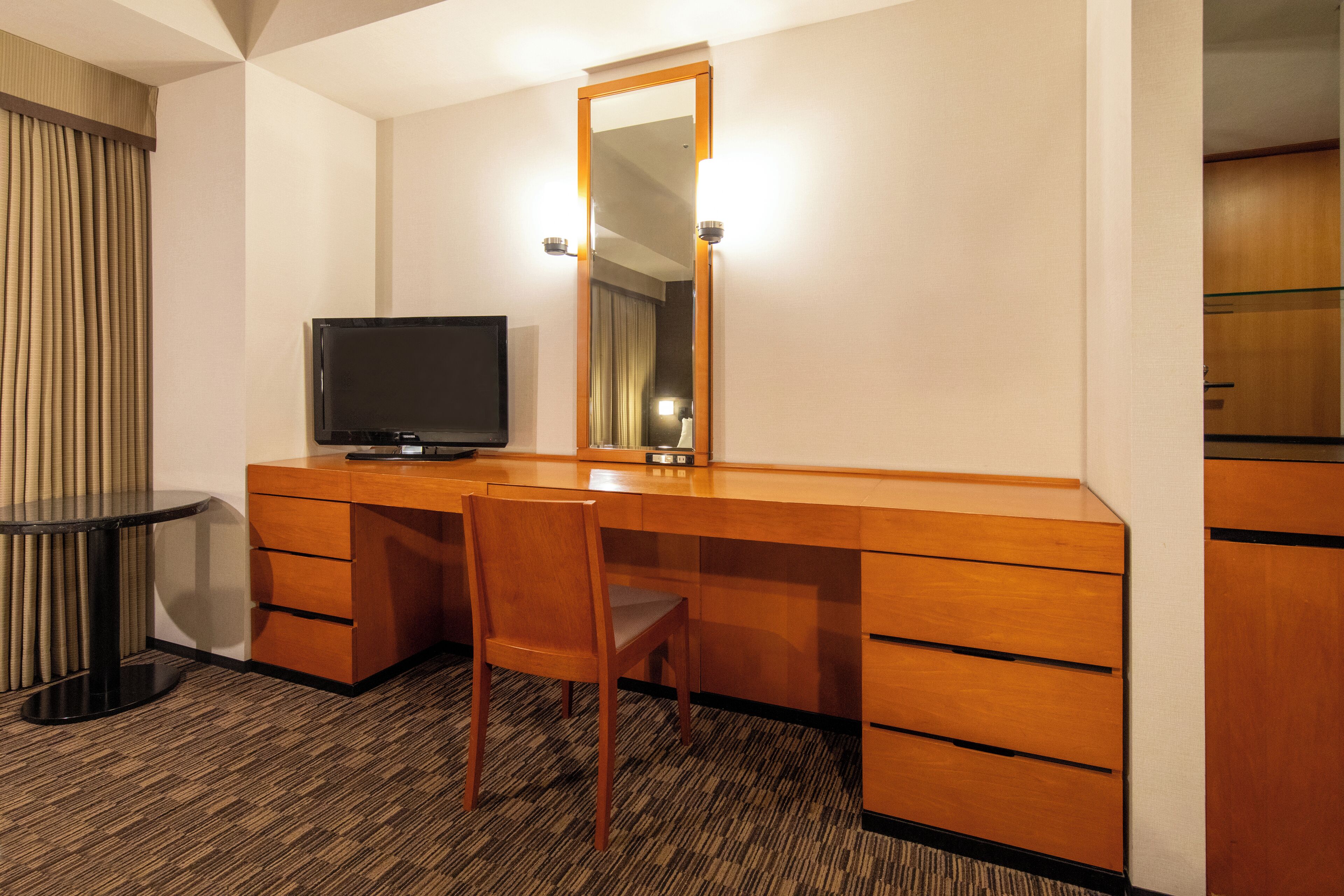 1 bedroom, desk, iron/ironing board, free cots/infant beds