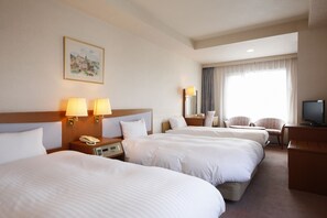 In-room safe, desk, soundproofing, iron/ironing board - Ako Park Hotel (Ako)