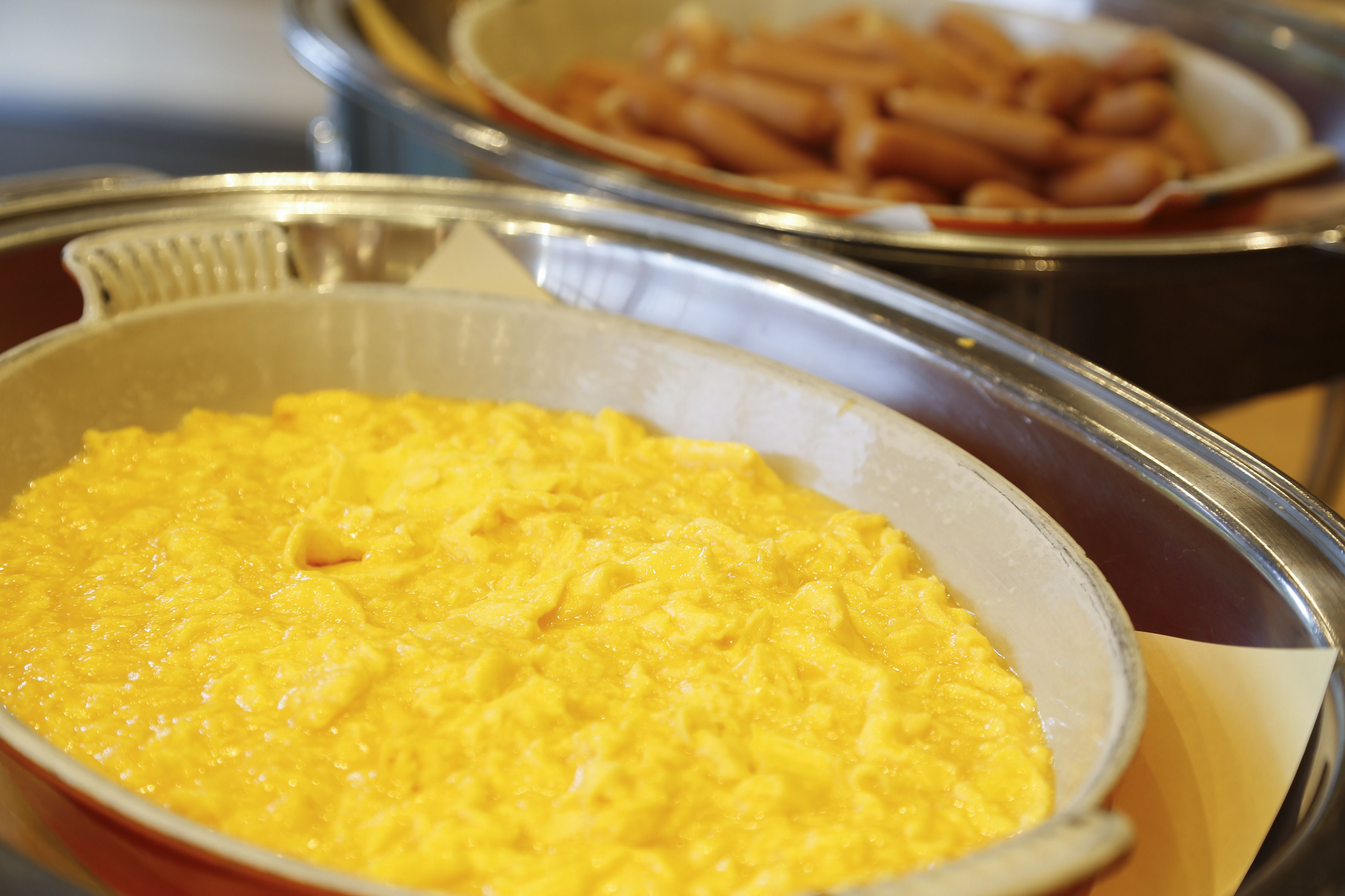 daily buffet breakfast (jpy 1080 per person)