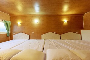 Phòng dành cho gia đình (eight people) | Bộ đồ giường cao cấp, truy cập Internet không dây miễn phí 