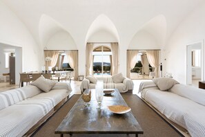Villa, 6 Bedrooms | Living area | TV, fireplace, DVD player - Casa Murredda (Ostuni)