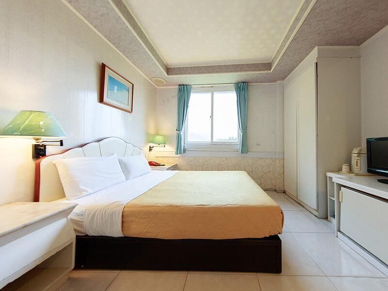 Desk, rollaway beds, free WiFi, bed sheets