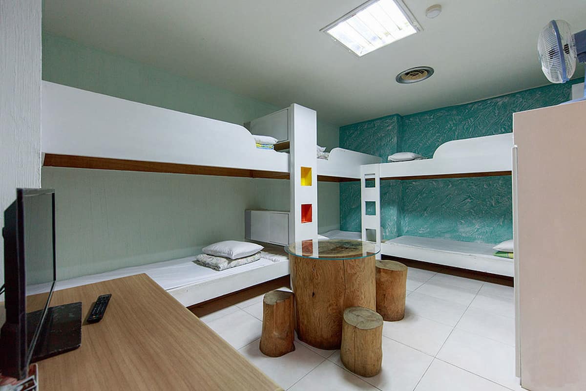 Shared Dormitory (6 people)