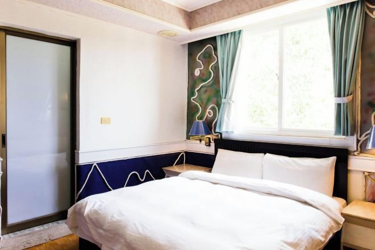 Desk, rollaway beds (surcharge), WiFi (free), bed sheets