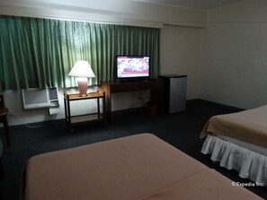 Quarto casal luxo, 2 camas de casal | Vista do quarto