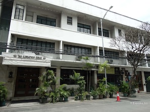 Front of property - Adriatico Arms Hotel (Manila)
