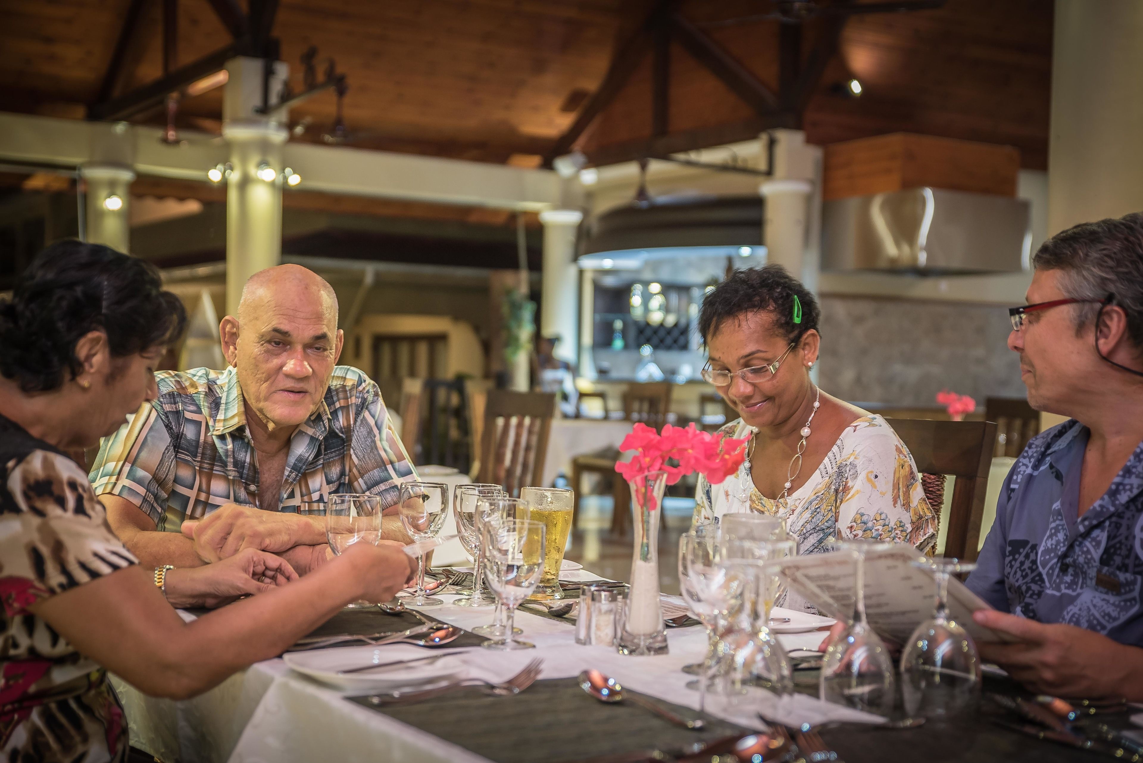 breakfast, lunch, dinner served; cajun/creole cuisine