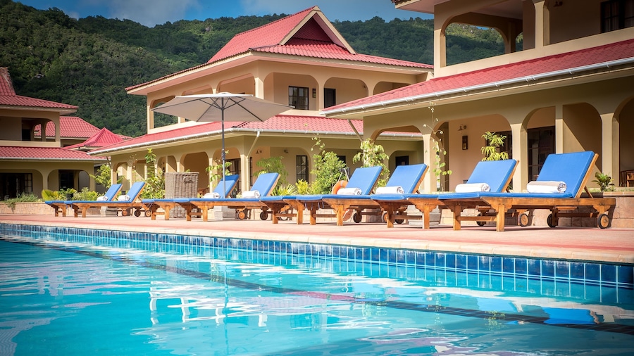 Oasis Hotel Restaurant & Spa