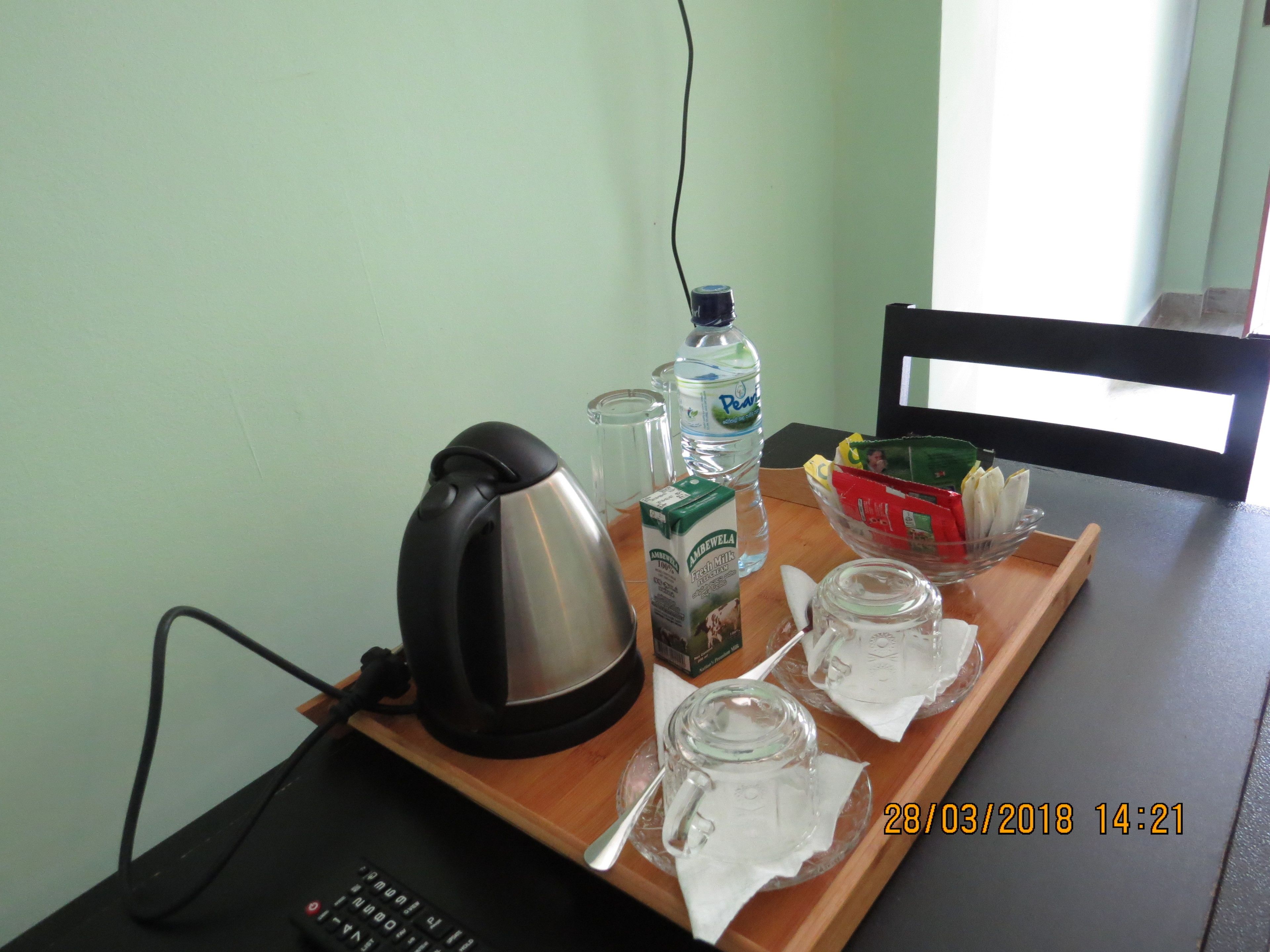 Kopi dan/atau pembancuh kopi