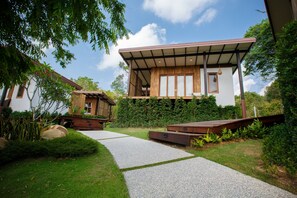 Khuôn viên nơi lưu trú