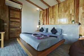 미니바, 객실 내 금고, 책상, 암막 커튼