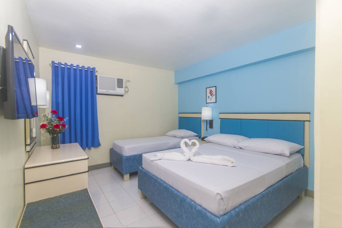 Superior Room | In-room safe, rollaway beds, free WiFi, bed sheets