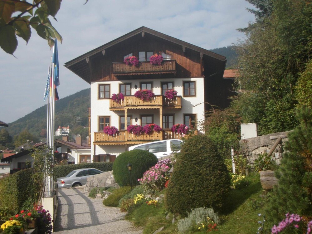 Aparthotel Fackler image