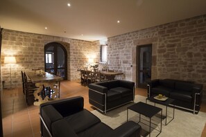 Fireplace - Convento di Acqua Premula (Sellano)