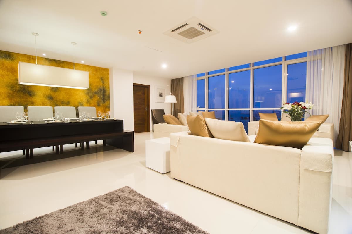 Luxury Apart Daire, 3 Yatak Odası, Okyanus Manzaralı | Kaliteli yatak takımı, minibar, odada kasa, masa 