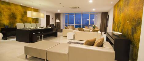Luxury Apartment, 4 Bedrooms, Ocean View | Premium bedding, minibar, in-room safe, desk