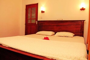 Villa, 3 slaapkamers | 3 slaapkamers, een bureau, een strijkplank/strijkijzer, gratis wifi