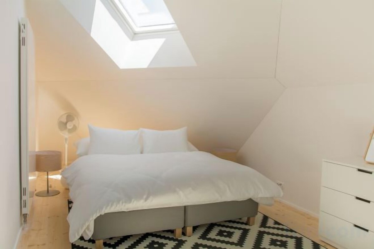 1 bedroom, minibar, desk, laptop workspace