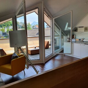 Appartement Ville, 1 chambre, terrasse | Aire de séjour | Téléviseur à écran plat