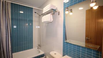 Departamento, 2 habitaciones | Baño