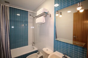 Departamento, 2 habitaciones | Baño