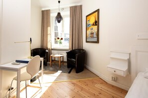 Double Room | Desk, soundproofing, cribs/infant beds, rollaway beds - Hotel Emma (Östersund)
